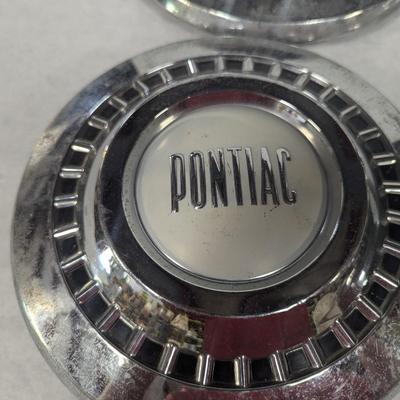 1950's Pontiac Hubcaps