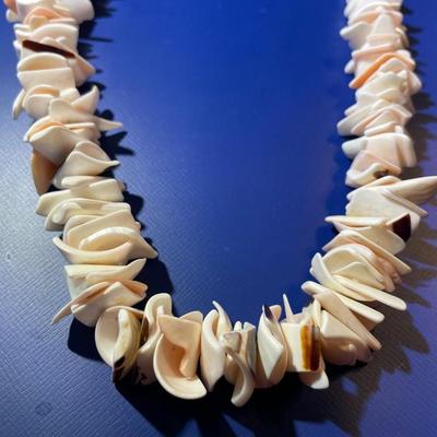 Vintage Pink Angel Skin Coral Fragment 20" Necklace in Good Preowned Condition.