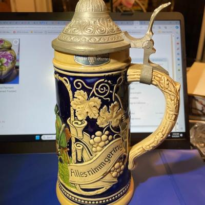 VINTAGE MARZ REMY BEER STEIN WITH LID #2863 FAMILY GATHERING 9" TALL IN GOOD PREOWNED CONDITION.