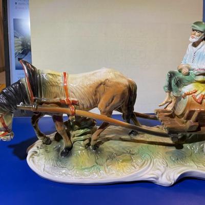 Vintage Mid-Century Capodimonte Horse/Donkey Drawn Wine Barrel Cart Made in Italy 12,75" Long & 6.25" Tall in VG Condition.