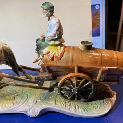 Vintage Mid-Century Capodimonte Horse/Donkey Drawn Wine Barrel Cart Made in Italy 12,75" Long & 6.25" Tall in VG Condition.