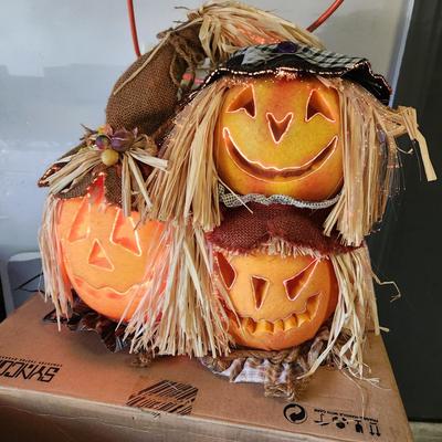 2 Halloween Decorations Tin Cat & Fiber Light Pumpkins