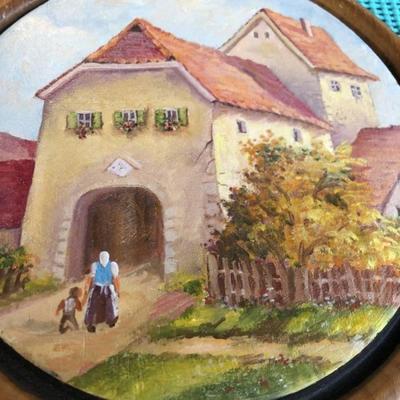 Vintage Echtes Teakholz Handgeformt Hand Painted Wooden Plaque 10" Diameter from an Estate.