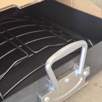 Denmark Pro Anodized Roaster with Rack