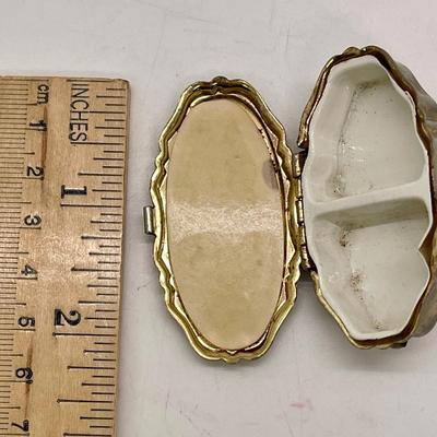 Large Oval Pill Box