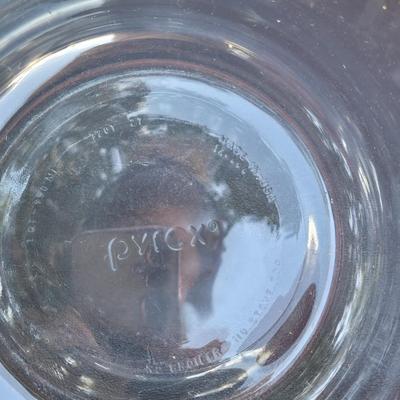 Pyrex Glass Bowls 2, 3, and 4 cups- all with lids!