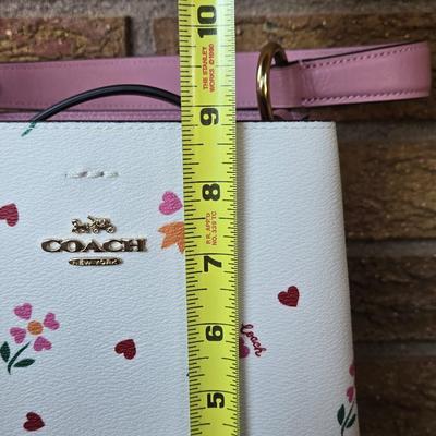 New, Never Used COACH Floral Design Purse