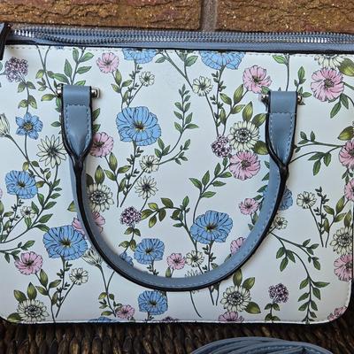 New Nine West Floral Purse