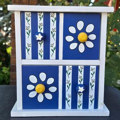 Vintage Design Jewelry Box