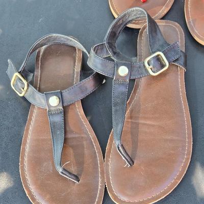 (2) Pairs of Sandals - Red & Black