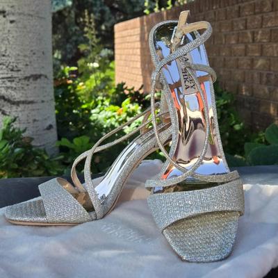 Badgley Mischka Gold Heels with Dust Bag