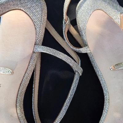 Badgley Mischka Gold Heels with Dust Bag