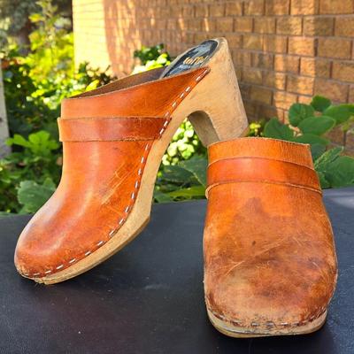 Swedish Hasbeens Toffel Brown Leather Clogs