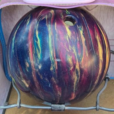Gyro Magnum Bowling Ball with Bag