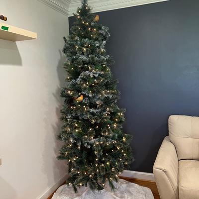 Prelit Artificial Christmas Tree