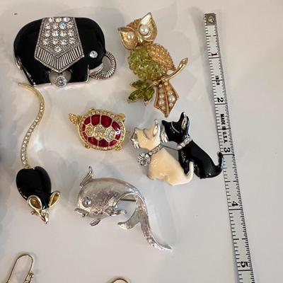Jewelry Lot - Talbots, Turquoise, Vintage Brooches
