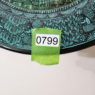 Decorative Wall Hanging Plate Green 16"