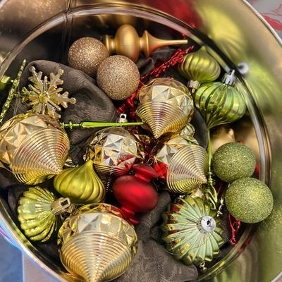 Mixed Christmas Lot - Tableware, Ornaments, Kitchen, NWT