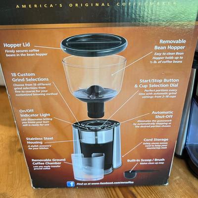 Ninja Blender CT680, Mr. Coffee Grinder, Betty Crocker Pizza Maker