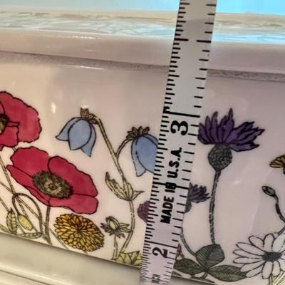 Grace Pantry Casserole Porcelain Dishes w Lids, Lodge Enameled Cast Iron Dutch Ovens