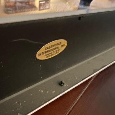 Mike Schmidt Signed Phillies Bat in Case