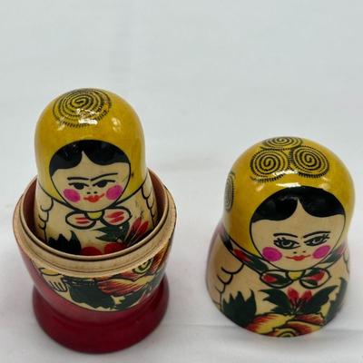 Russian Nesting Dolls, Wood Doll, collectable figurine