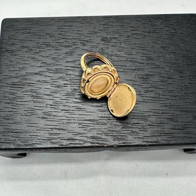 Vintage Avon Locket Ring