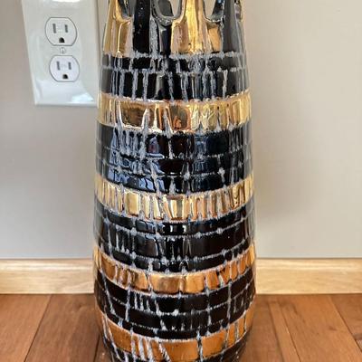 Vintage ceramic architectural vase-local pickup and shipping available