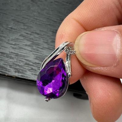 Rhinestone Pendant Necklace