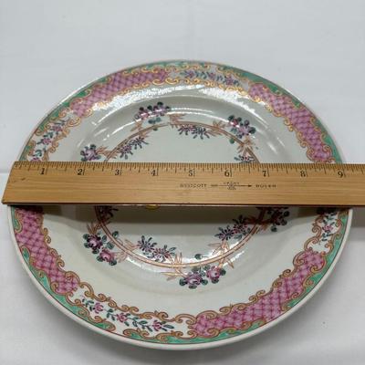 Chinese Export Style Porcelain Plates-6 Set local pickup and shipping available