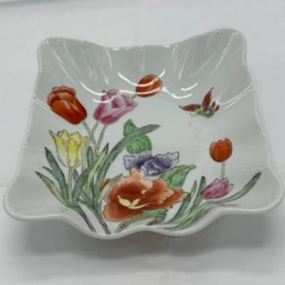 Large Chinese Vintage Bowl with Four Characters Mark-local pickup and shipping available