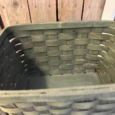 Vintage Colonial Woven Basket with Silver Tone Metal Eagle