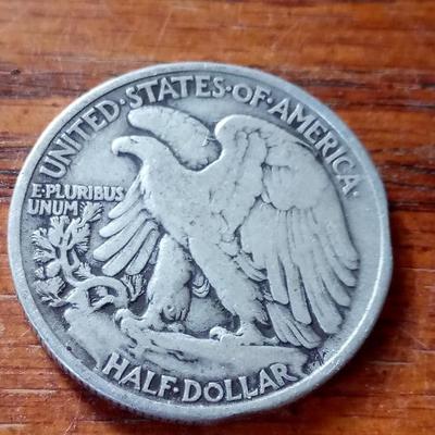 LOT 90 1940 WALKING LIBERTY HALF DOLLAR