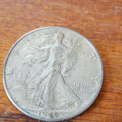 LOT 91 1945-D SILVER HALF DOLLAR