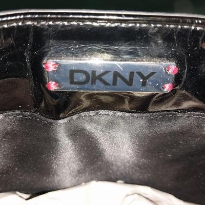 DNKY LARGE HANDBAG AND HARDSIDED WALLET