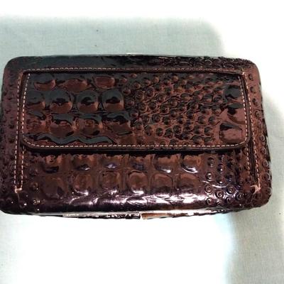 DNKY LARGE HANDBAG AND HARDSIDED WALLET