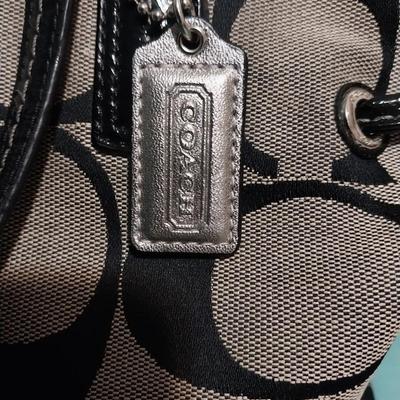 AUTHENTIC COACH PURSE