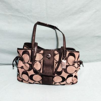 AUTHENTIC COACH PURSE