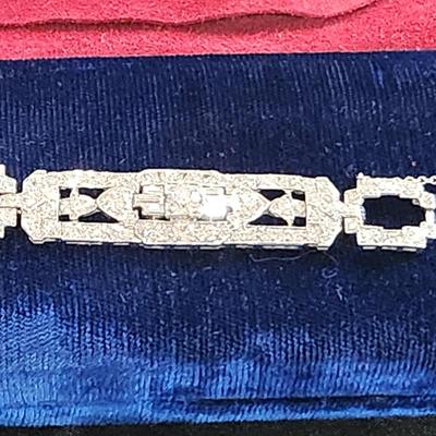 Stunning vintage Diamond Bracelet set in Platinum Fred Leighton