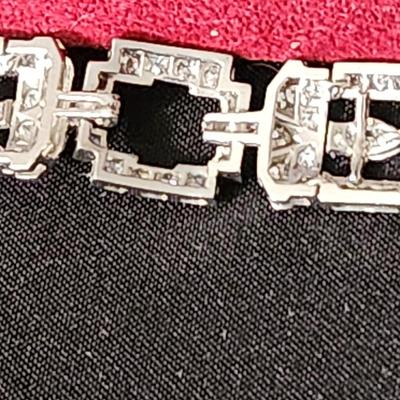 Stunning vintage Diamond Bracelet set in Platinum Fred Leighton