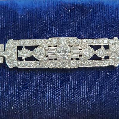 Stunning vintage Diamond Bracelet set in Platinum Fred Leighton