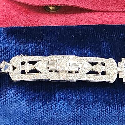 Stunning vintage Diamond Bracelet set in Platinum Fred Leighton