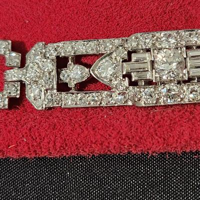 Stunning vintage Diamond Bracelet set in Platinum Fred Leighton