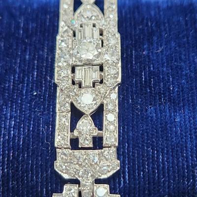 Stunning vintage Diamond Bracelet set in Platinum Fred Leighton