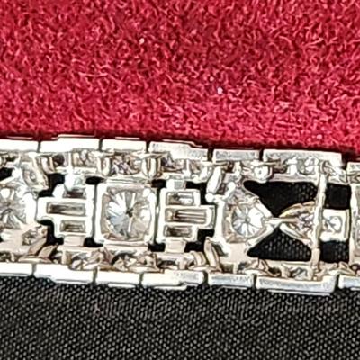 Stunning vintage Diamond Bracelet set in Platinum Fred Leighton