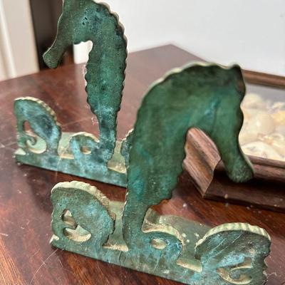 VIRGINIA METALCRAFTERS SEAHORSE BOOKENDS & SHELLS