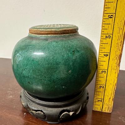 ANTIQUE CHINESE GREEN GLAZED POTTERY GINGER JAR