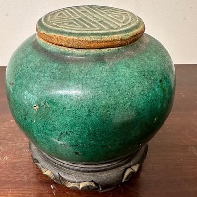 ANTIQUE CHINESE GREEN GLAZED POTTERY GINGER JAR