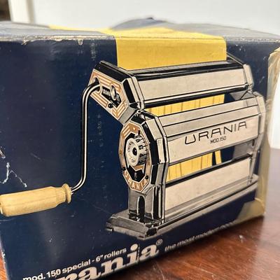 VINTAGE URANIA PASTA ROLLER WITH ORIG BOX