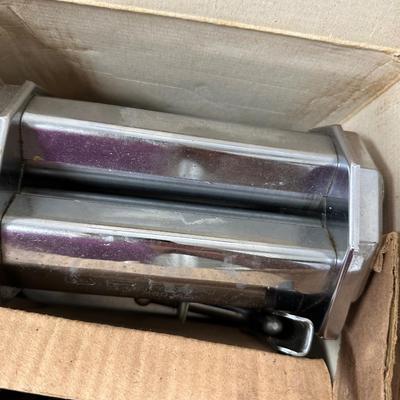 VINTAGE URANIA PASTA ROLLER WITH ORIG BOX